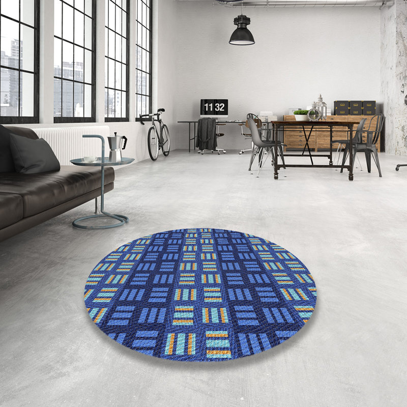 Geometric Indoor Rug, Round 3'