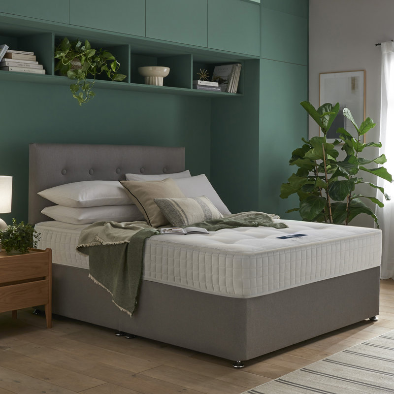 Silentnight Essentials Range Essentials 800 Pocket Ortho Mattress - Firm   , Small Double (4')