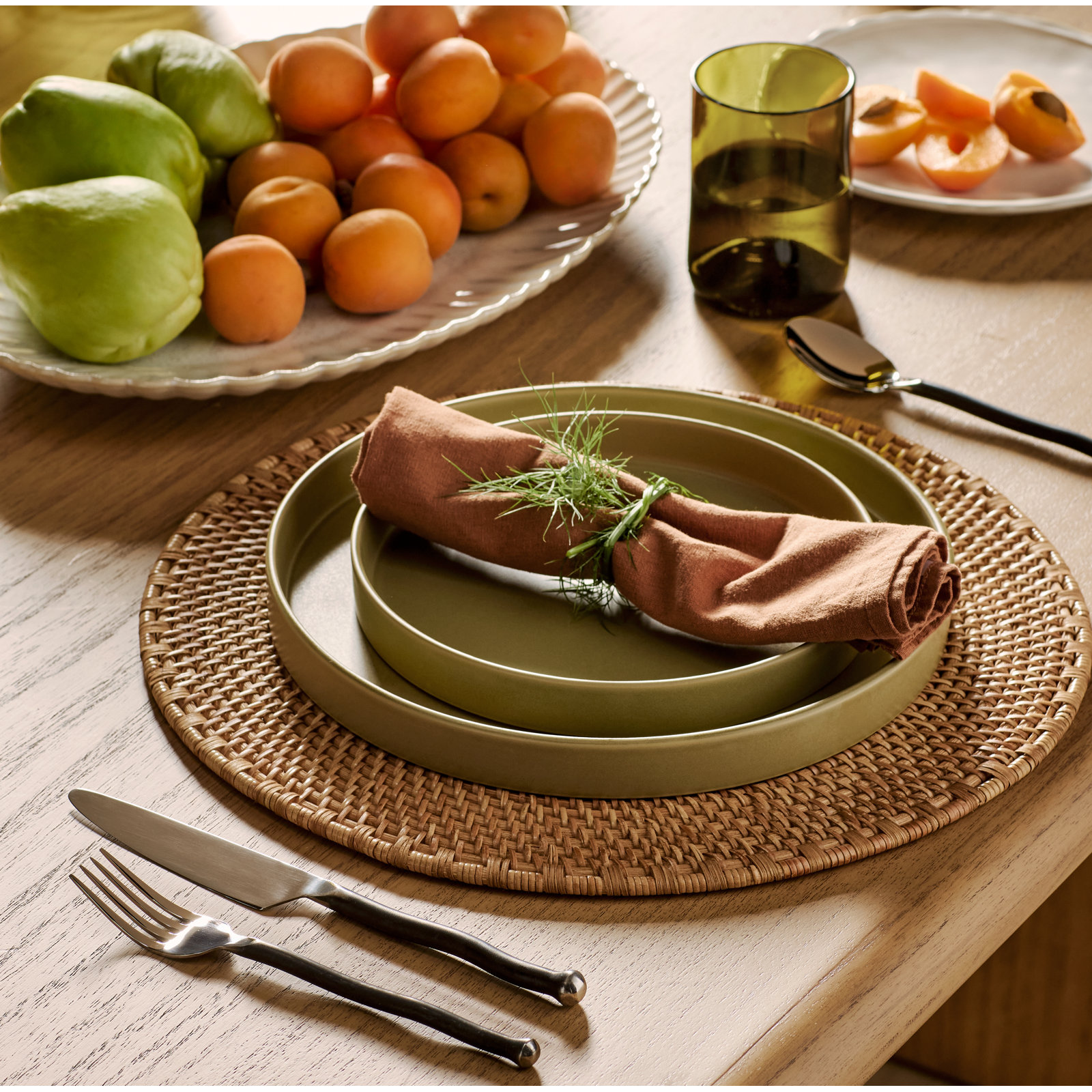 MODAN Stoneware Dinnerware Set, Green