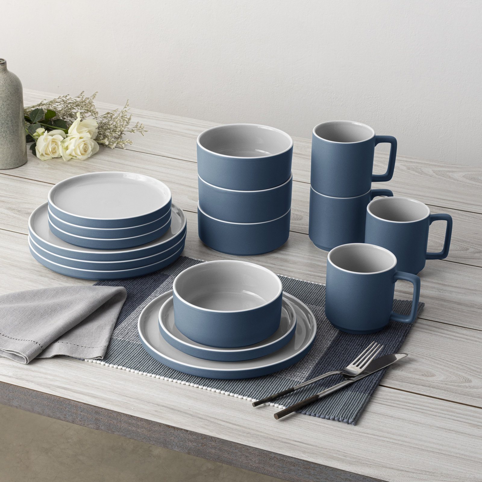 Noritake ColorTrio Stax 16-Piece Dinnerware Set, Service for 4, Blue