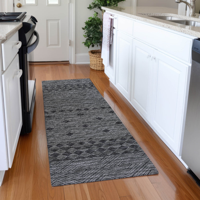 Vezio Outdoor Doormat, Runner 2'3" x 7'6"