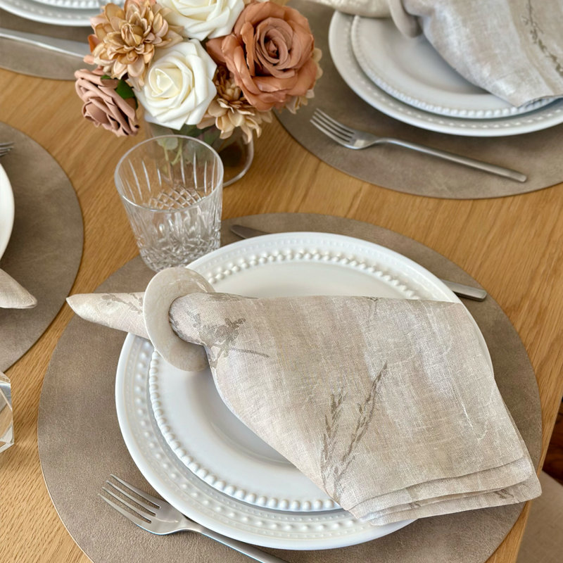 Tanner 100% Pthalate-free Vinyl Round Placemats