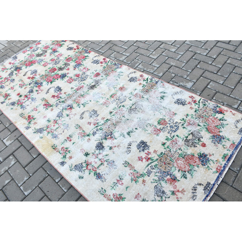 Tapis turc rétro à motif floral idéal pour rehausser l'apparence de votre salon ou de votre chambre à coucher