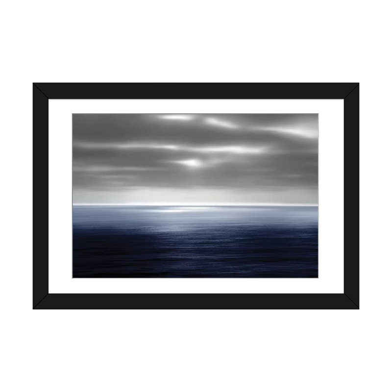 «On the Sea II» par Maggie Olsen - reproduction d'art sur toile tendue, H 24 po x l 32 po x P 1 po, Papier d'art encadré noir
