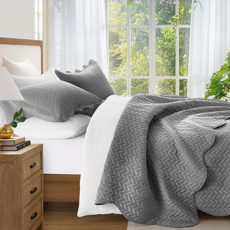 Embossed Microfiber Bedspread Set – All Seasoned Modern and Lightweight Bedding Set with Shams, Gray