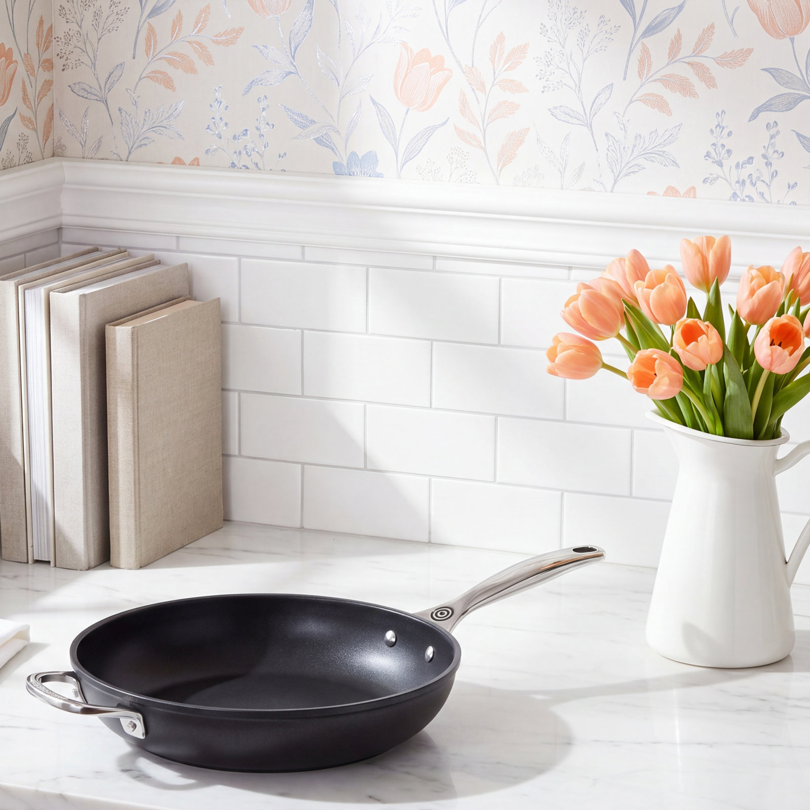Le Creuset Toughened Non-Stick Stir-Fry Pan, 11"