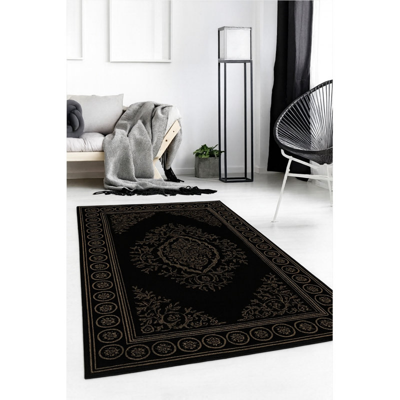Tapis tissé noir Mosso, 3'3" x 4'11"