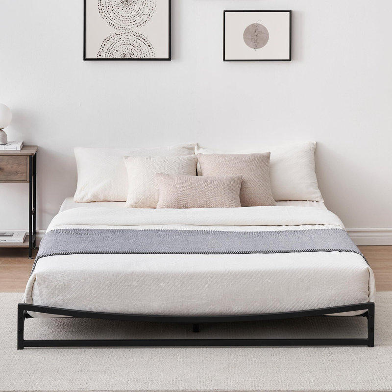 Disbrow Queen 15'' Platform Bed, Queen