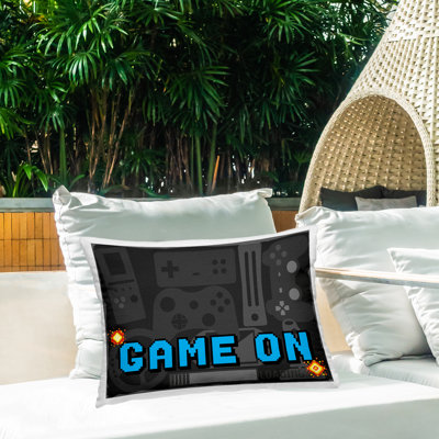Coussin extérieur Game On Arcade, imprimé par Kim Allen, 14 x 7 x 20