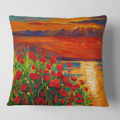 Housse et insert de coussin carré Poppies by the Ocean pendant le coucher du soleil