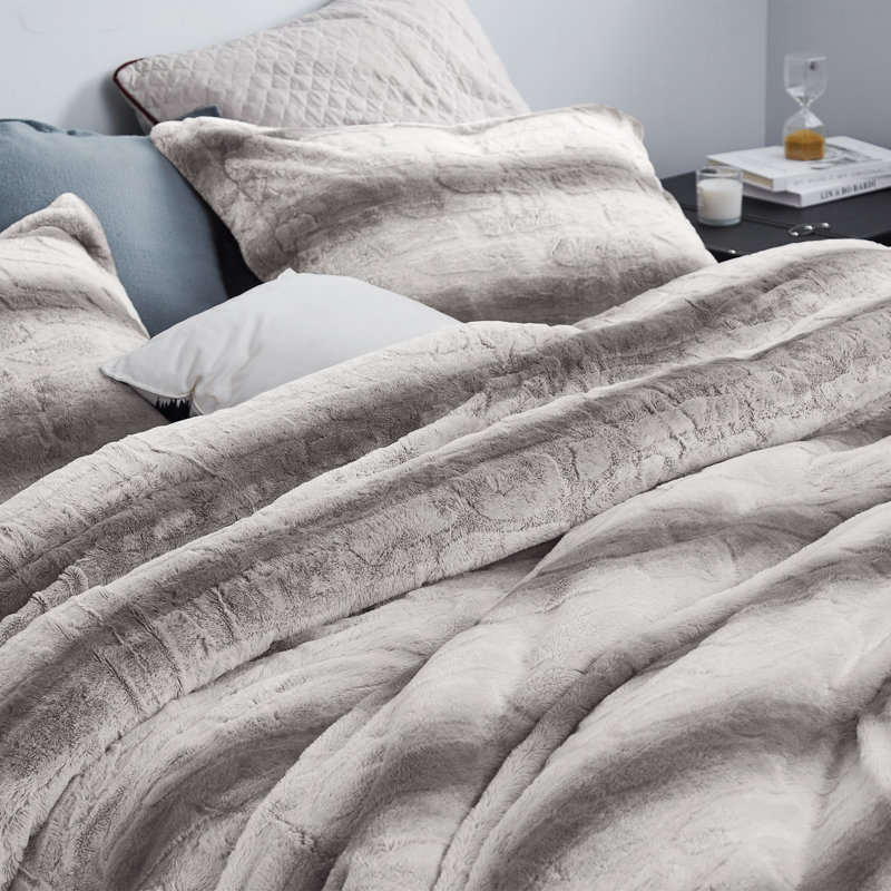 Baffle Box Stitch Striped Comforter Set, Queen Comforter + 2 Shams 