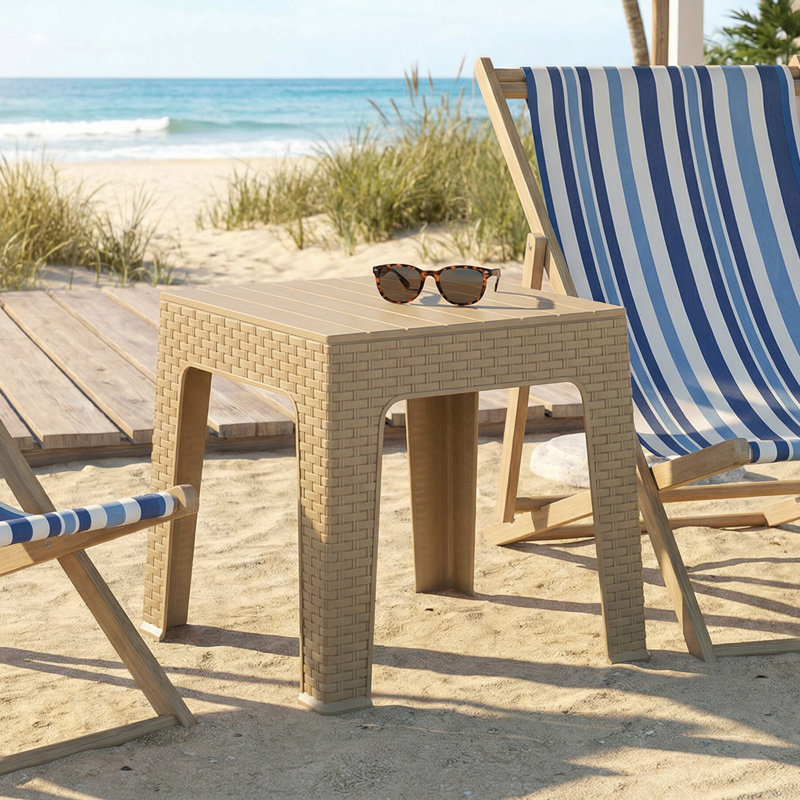 Table de bout carrée en plastique pour patio - 17,75 po - Plateau de table en faux planches beige - Ensemble de 4, 4 Packs