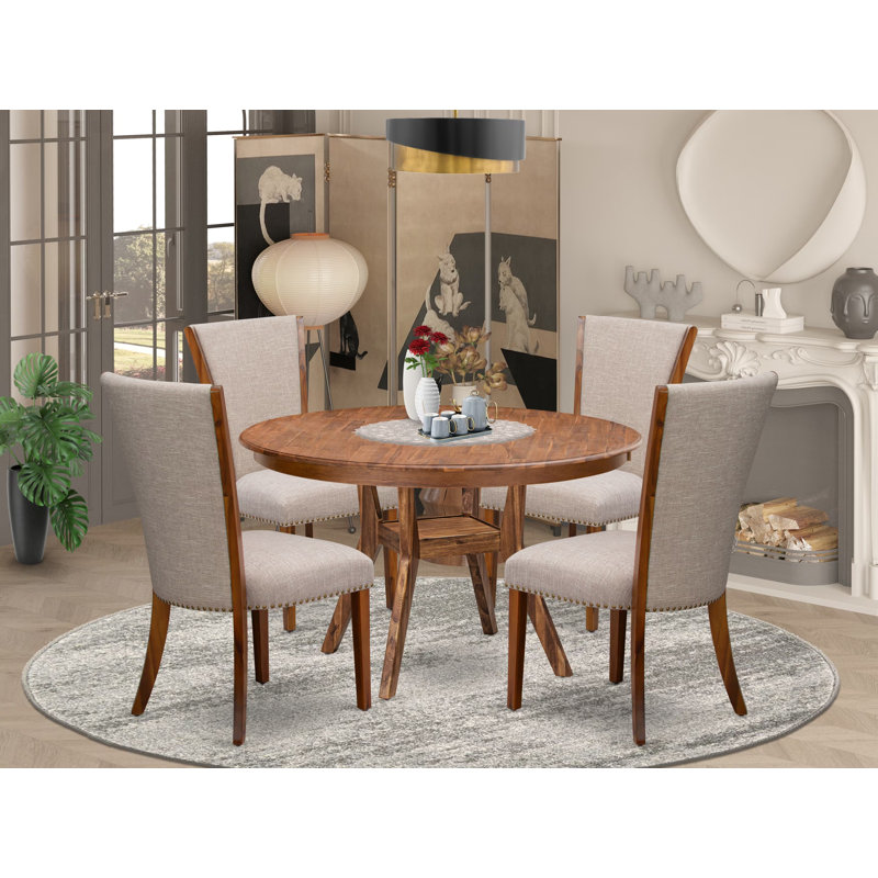 L'ensemble de salle à manger 5 pièces se compose d'une table de cuisine ronde de 54 po avec piédestal et 4 chaises Parson en tissu de lin brun clair, noyer antique