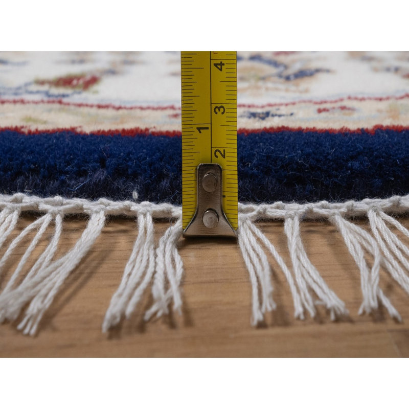 Tapis oriental bleu noué à la main 4 pi 3 po x 4 pi 3 po en laine et soie Nain