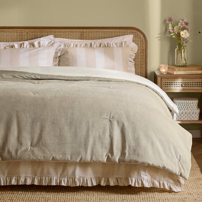 Edie Cotton Solid Colour Bedspread
