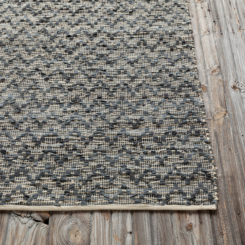 Jazz Hand Loomed Chevron Area Rug in Tan/Gray, Rectangle 7'9" x 10'6"