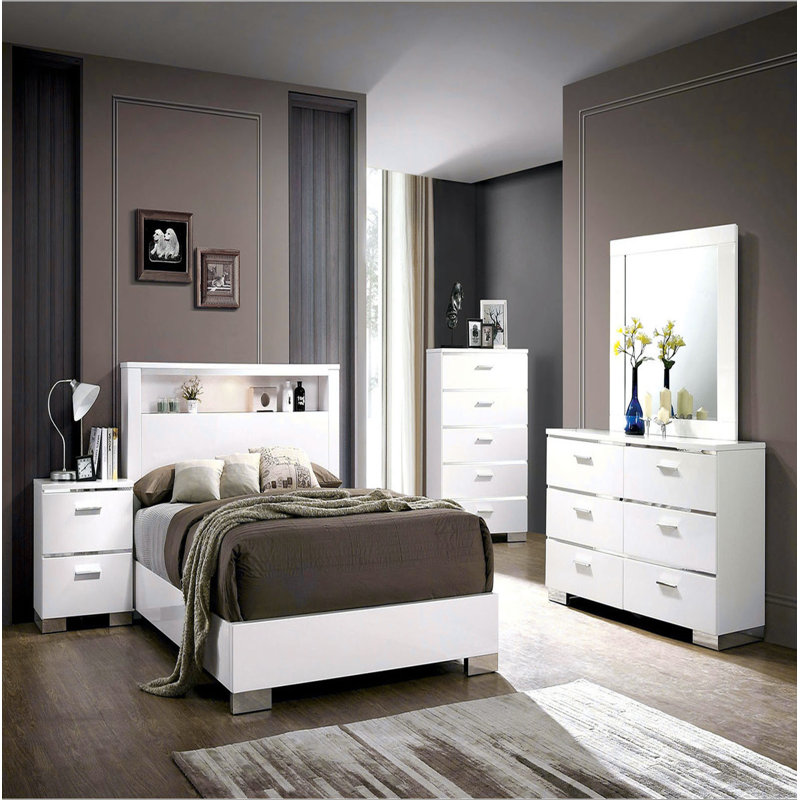 Commode 1 pièce à cinq tiroirs de style contemporain avec accents chromés blanc brillant et finition chromée