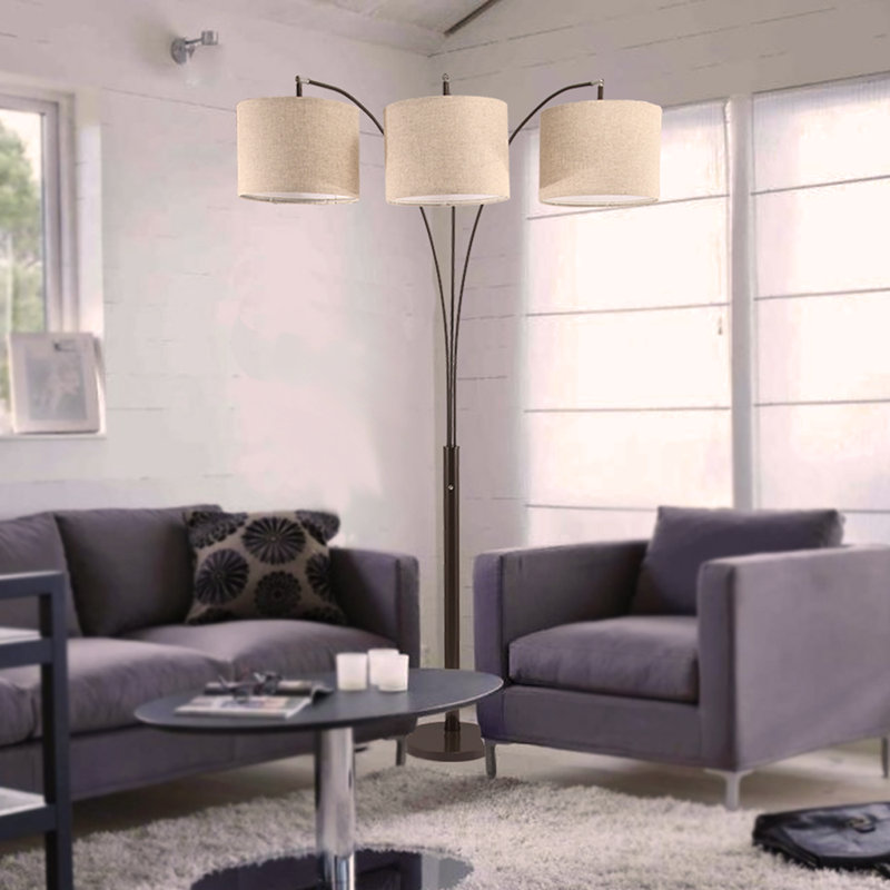 Lampe sur pied 84 "à triple abat-jour espresso - Un éclairage élégant avec une touche de luxe moderne