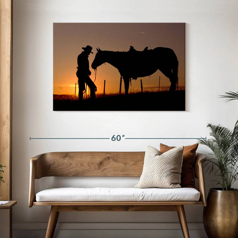 Lelar Cowboy debout avec son cheval, H 30 po x l 45 po