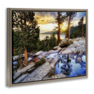 "Forest Cliff Landscape", art mural sur toile flottante par Dennis Frates
