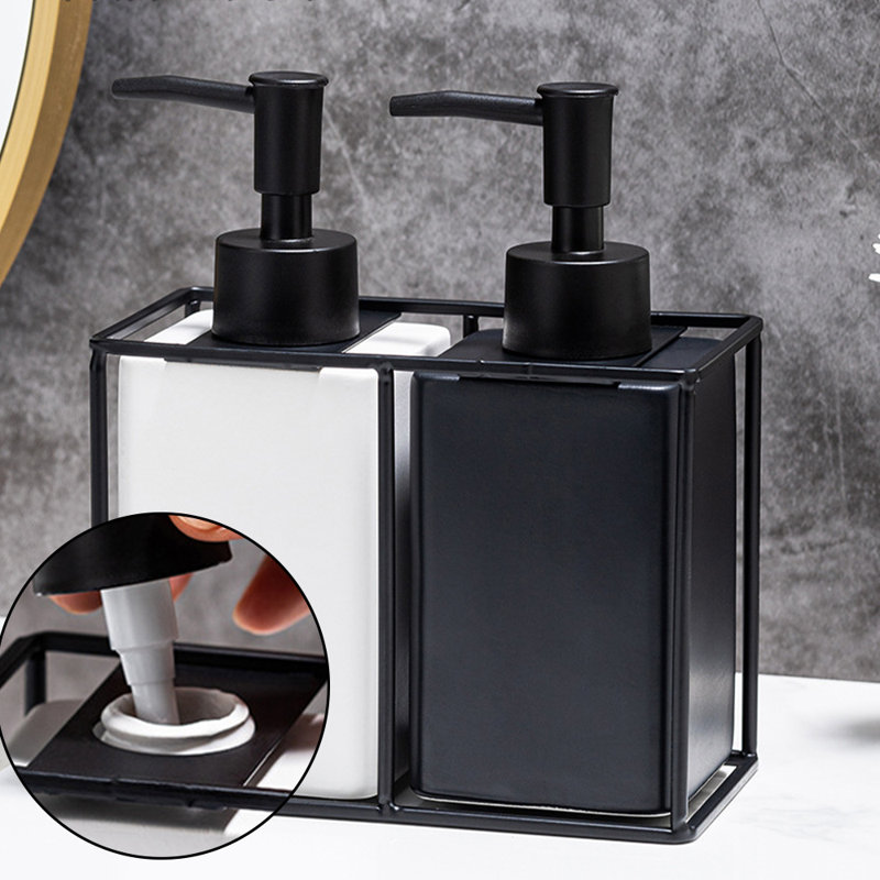 Distributeur de savon pour salle de bain