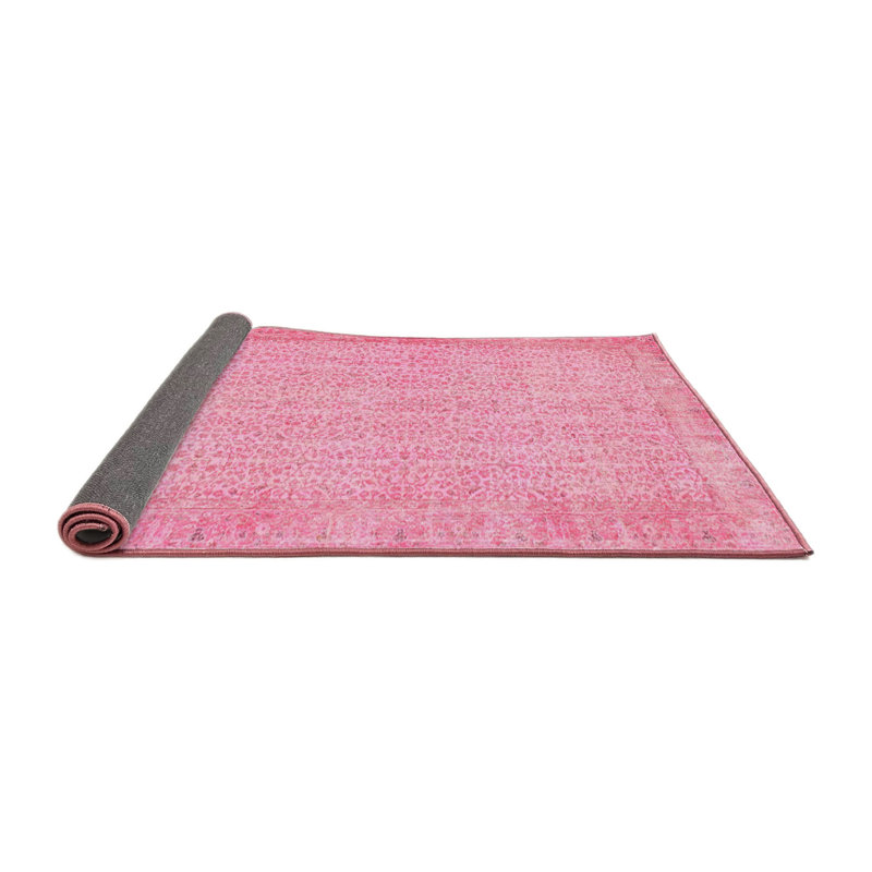 Tapis contemporain rose, Carré 8 pi