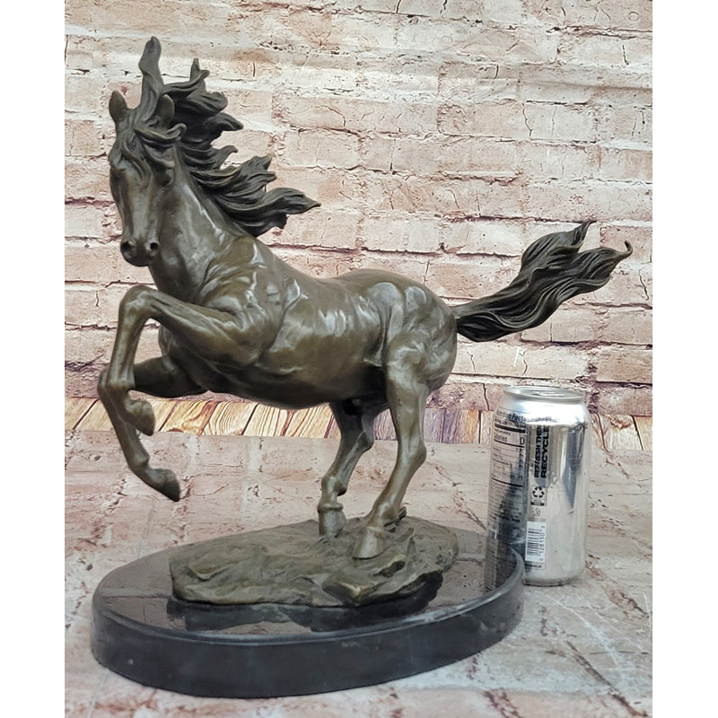 Sculpture de cheval Milo élevant un bronze - étalon majestueux sur base de marbre