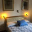 Barbar Armed Sconce