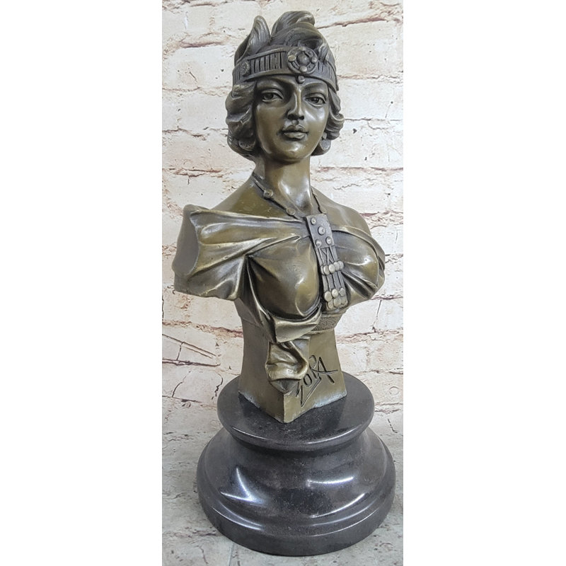 Sculpture Hila Zora d'Emmanuel Villanis