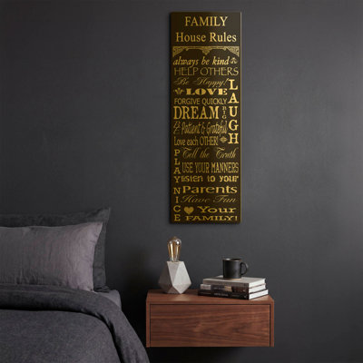 «Family Rules A» par Jean Plout, art mural en métal doré, 12 po x 36 po