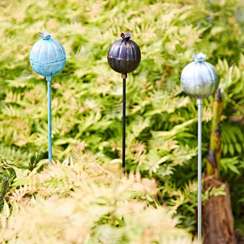 Iron Garden Statue, Blue