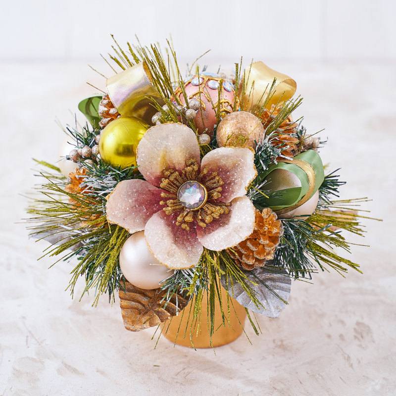 Arrangement de magnolia rose / crème / rosé avec pot, H 10 po x l 10 po x P 10 po