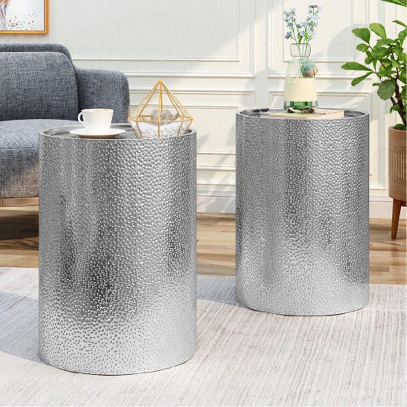 Table d'appoint en métal, Argent