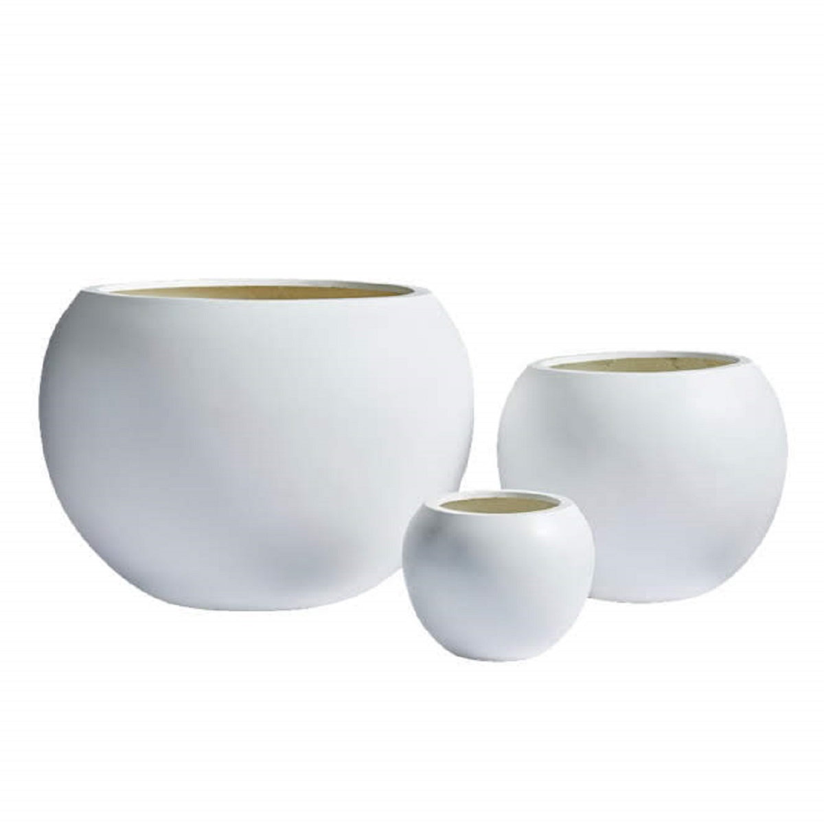 Dorlis 21" Pot Planter, White, 13.5" H x 17" W x 17" D