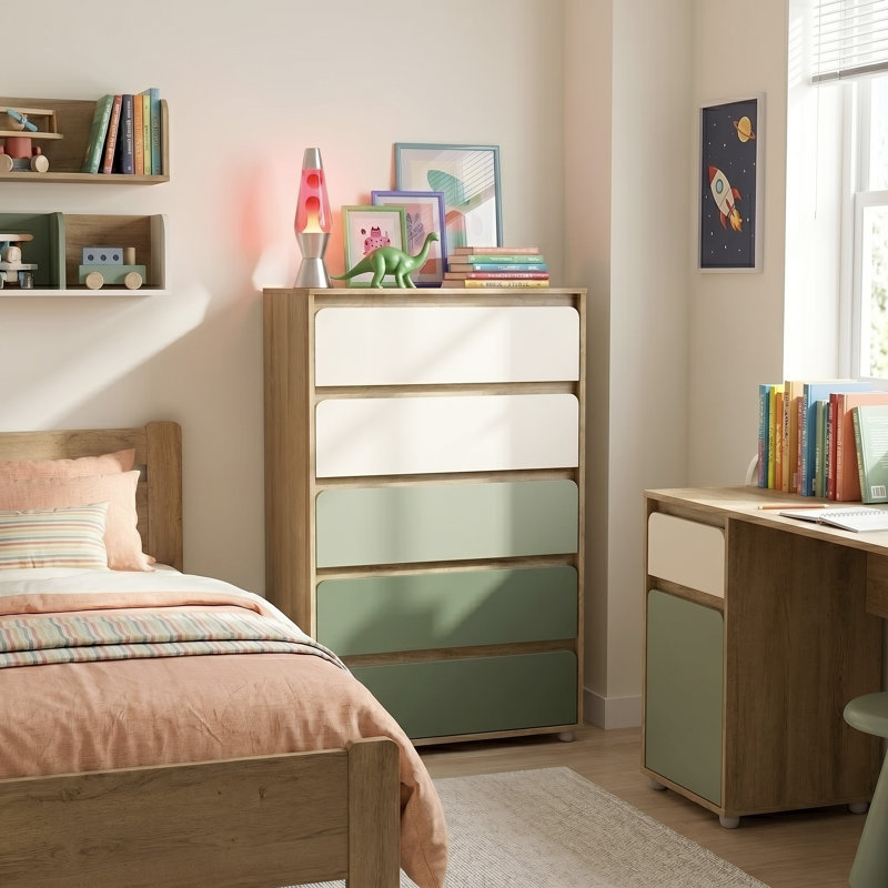 Bustillo Modern Contemporary  31.3" W 5 Drawer Chest