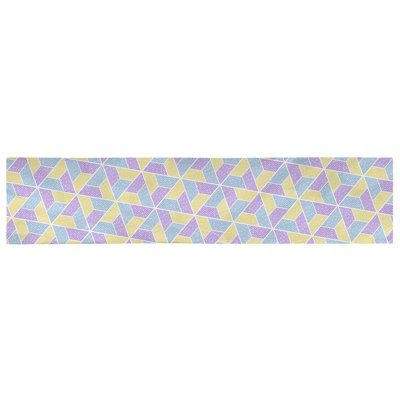 Avicia Table Runner