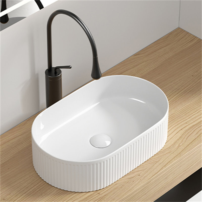 Lavabo de salle de bain ovale au-dessus du comptoir, Blanc lait