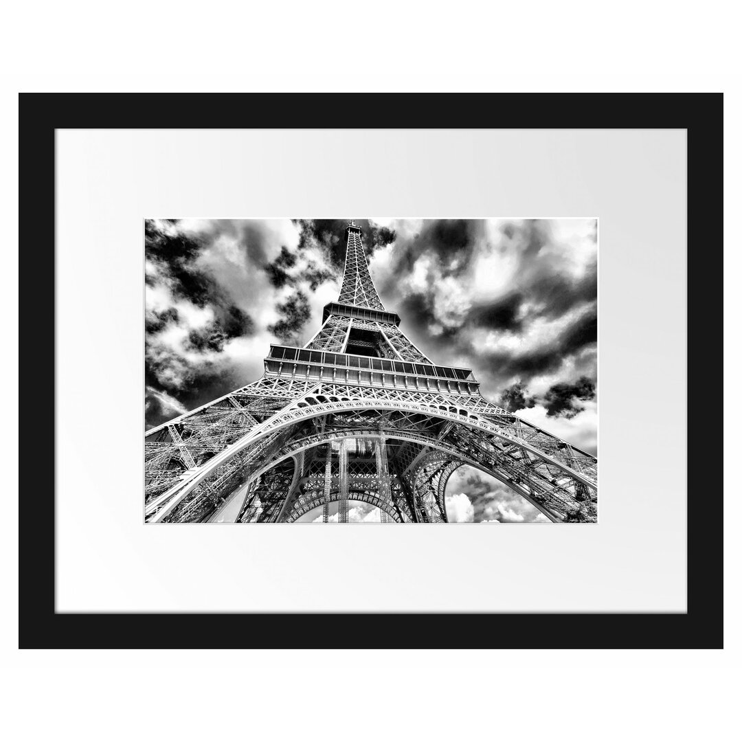 Gerahmter Grafikdruck Magnificent Eiffel Tower in Paris