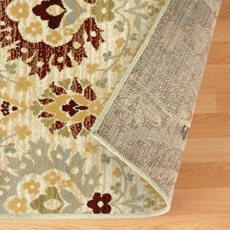 Tapis floral résistant aux taches