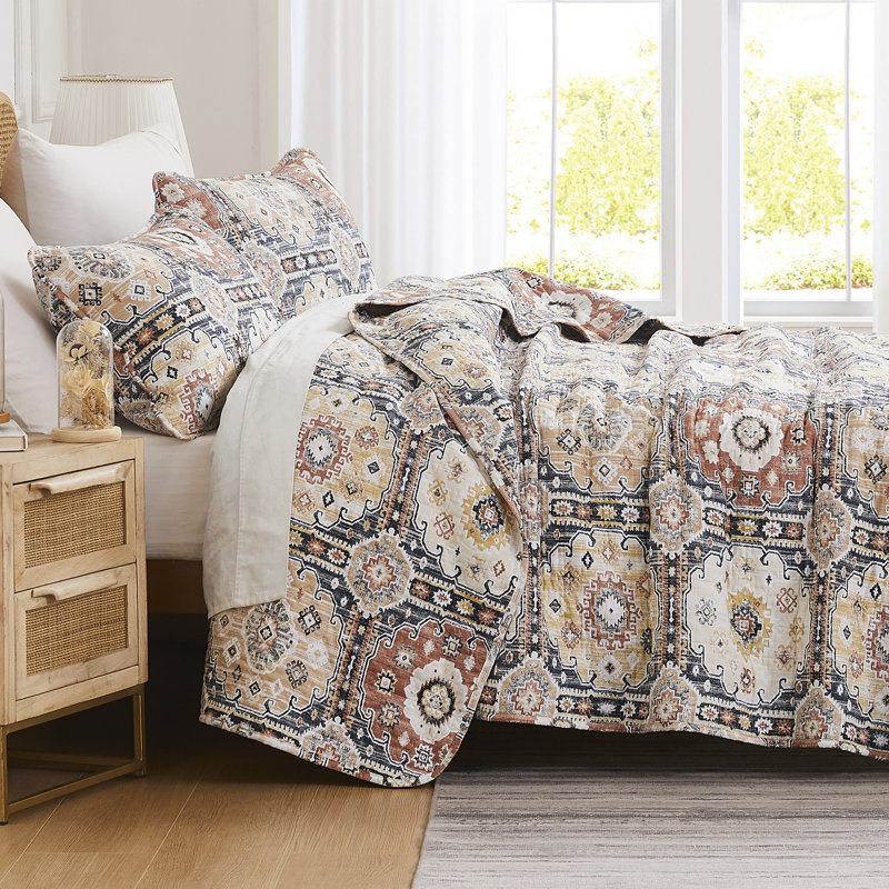 Kilim Oversized easy care lightweight Quilt Set by Southshore Fine Linens, Natural, King Quilt+ 2 King Shams