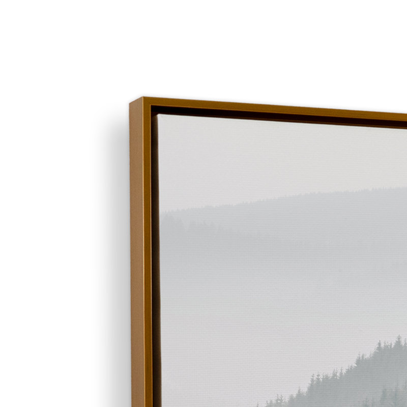 Bleron sur toile, 38" H x 26" W, Cadre flottant or poli