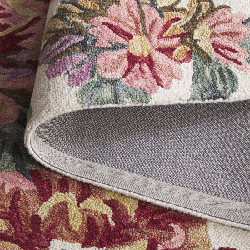 Jardin Handtufted Wool Cotton Floral Rug in Ivory/Red, Rectangle 5' x 8'