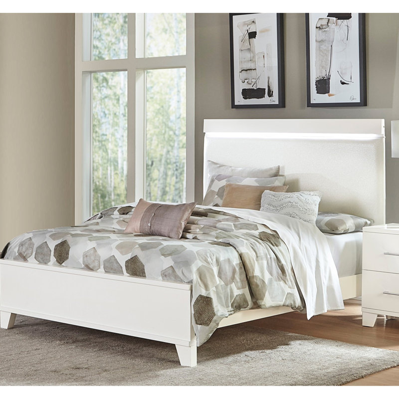 Lit double avec tête de lit en similicuir blanc au design moderne opalescent, Lit double