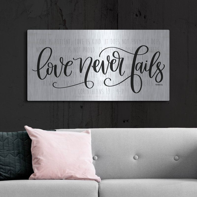 «Love Never Fails» par imperfect Dust, H 24 po x l 48 po