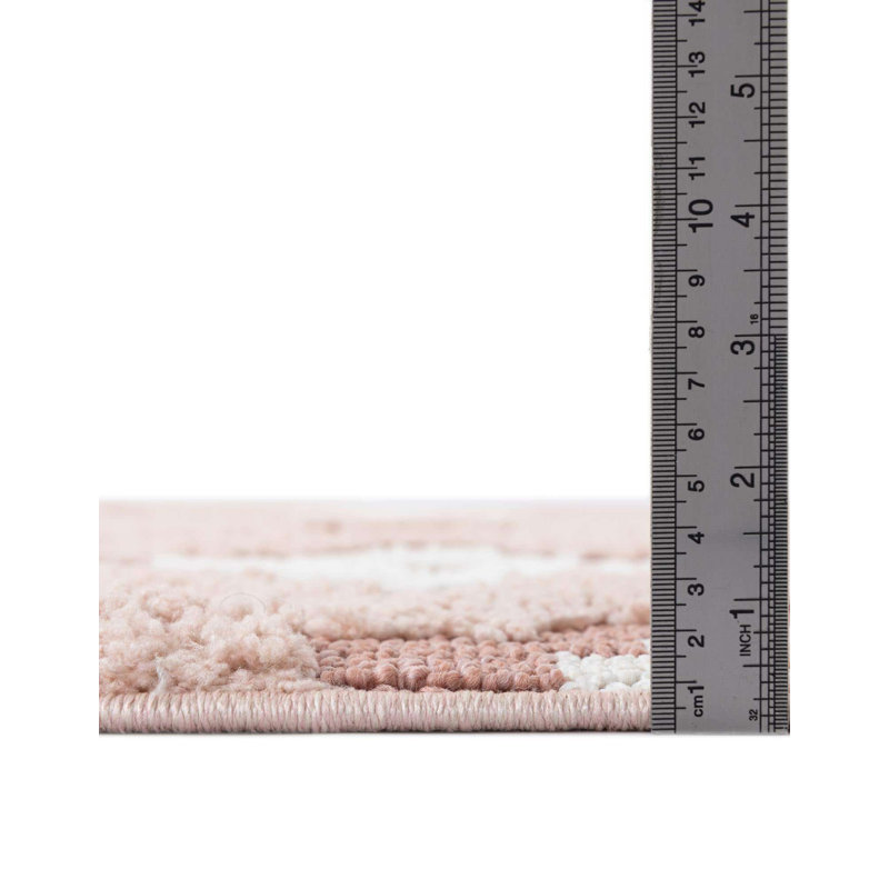 Tapis rose en polyester tissé à la machine Johnsy, Carré 7 pi 10 po