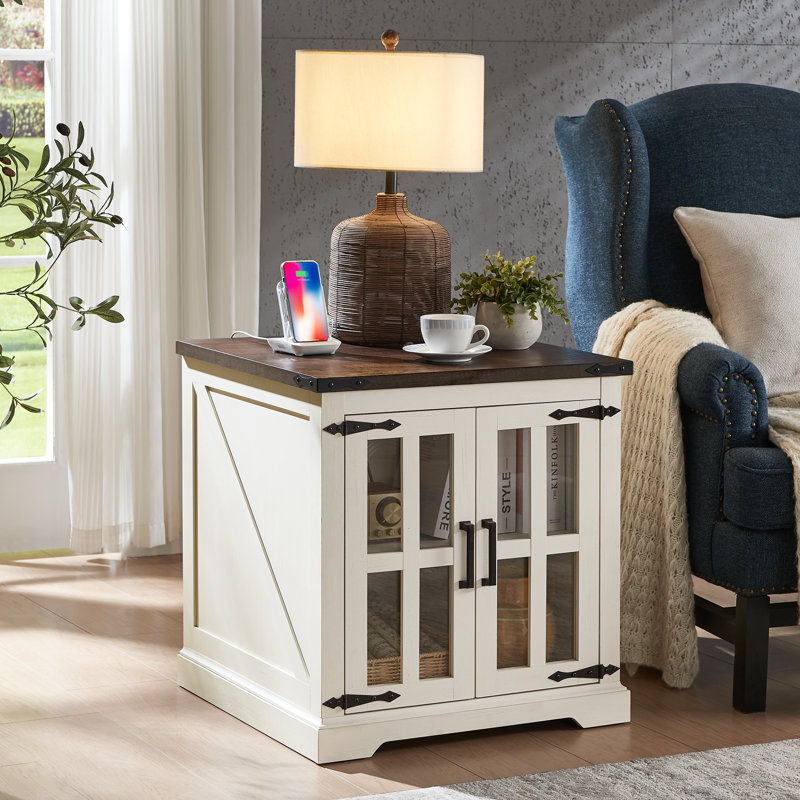 Table de bout carrée l 24 po avec station de charge et porte de grange en verre Keyaun, tablette de rangement réglable