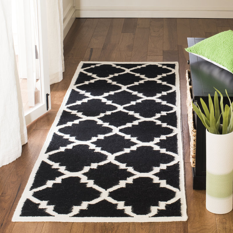 Tapis en laine / coton tissé à la main à plat Rodgers en ivoire / noir, Tapis de couloir 2 pi 6 po x 12 pi