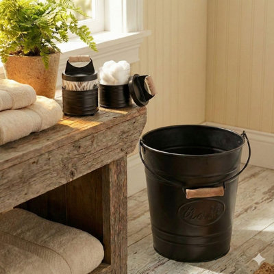 Poubelle de salle de bain Farmhouse - Seau décoratif noir rustique avec poignée en bois pour la salle de bain, la chambre à coucher, le bureau, la cuisine, Western Country Home Decor, 2 gallons, noir mat