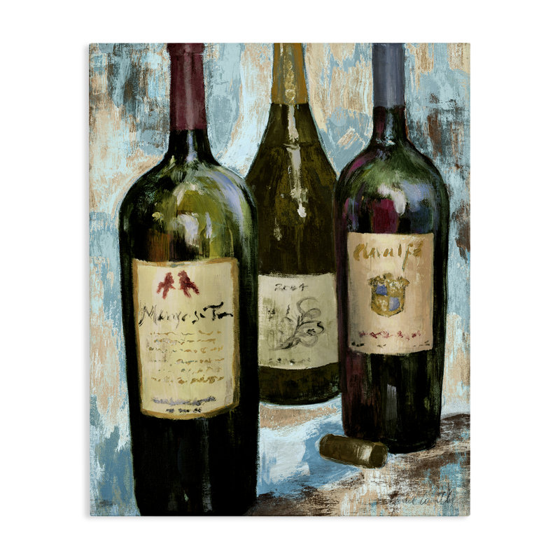 Trio de bouteilles de vin étiquetées, design par Lanie Loreth, H 20 po x l 16 po