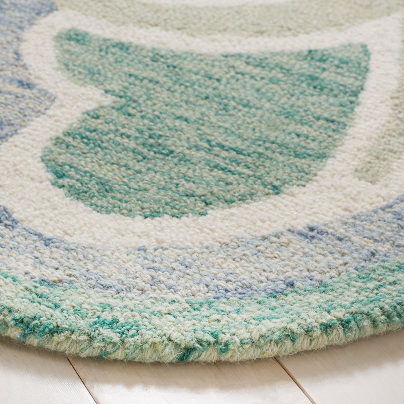Novelty Albrian Hand Tufted Wool/Cotton Floral Rug in Green/Gray, Round 5'